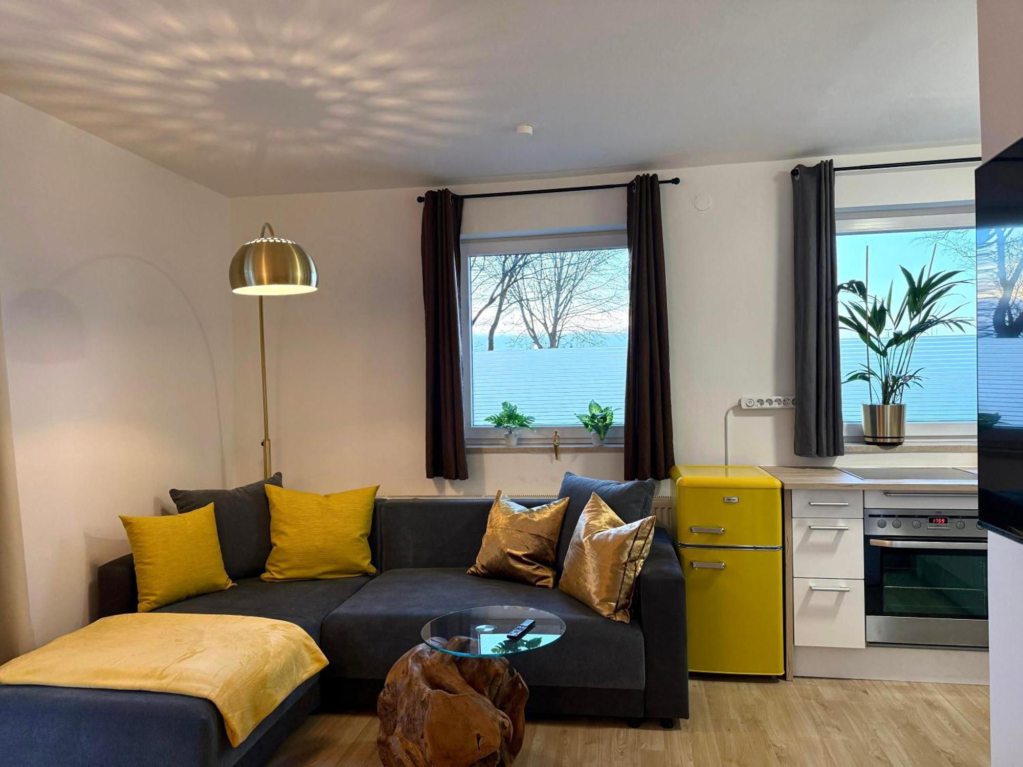 Yay - 65M2 Apartment Am Bahnhof - Smart Tv - Internet - Kaffee - Waschmaschine - Trockner Mühldorf エクステリア 写真