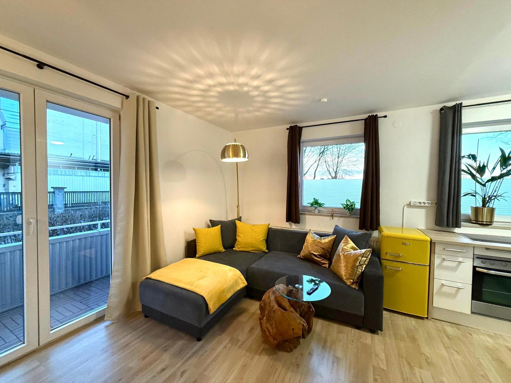 Yay - 65M2 Apartment Am Bahnhof - Smart Tv - Internet - Kaffee - Waschmaschine - Trockner Mühldorf エクステリア 写真