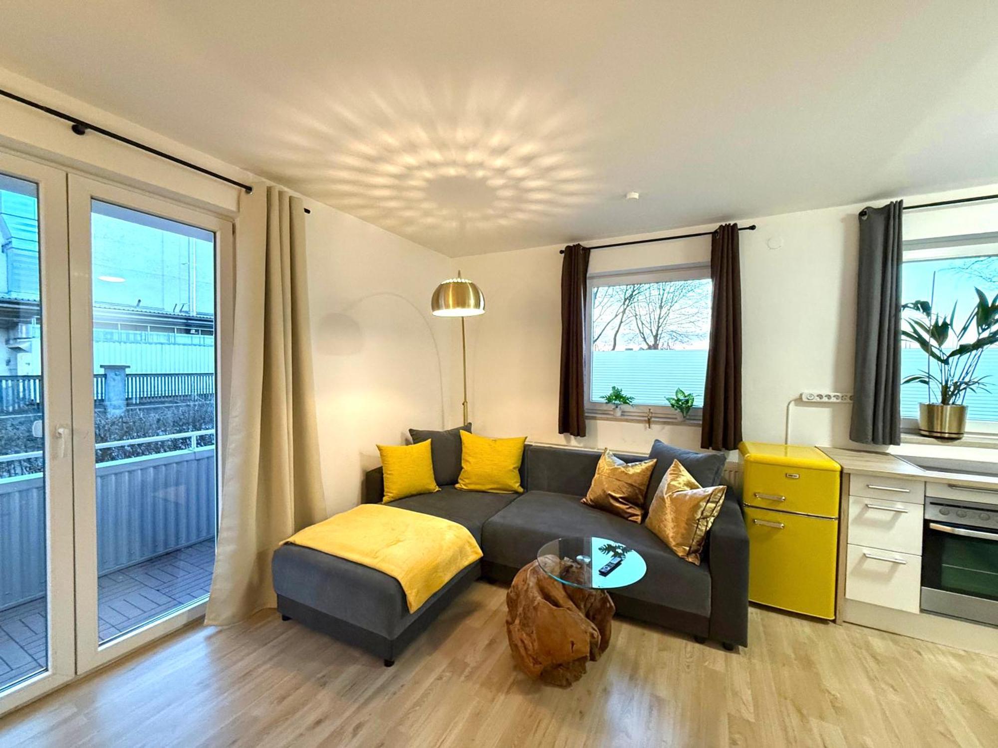 Yay - 65M2 Apartment Am Bahnhof - Smart Tv - Internet - Kaffee - Waschmaschine - Trockner Mühldorf エクステリア 写真